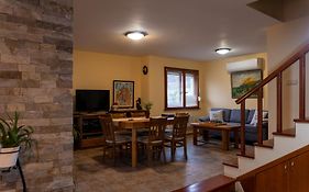 Villa Natura - Private Villa By A Lake Near Vratsa